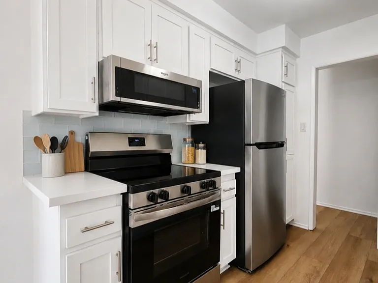 1852 Corinth Ave #19 — Photo 7