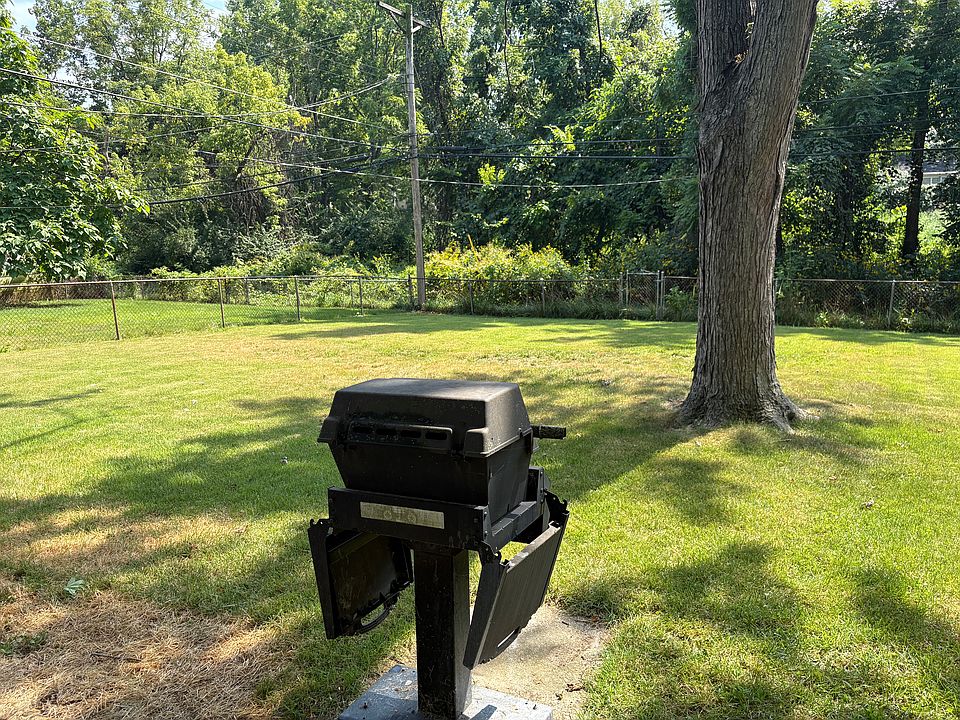 2nd image of 7432 Balfour Dr