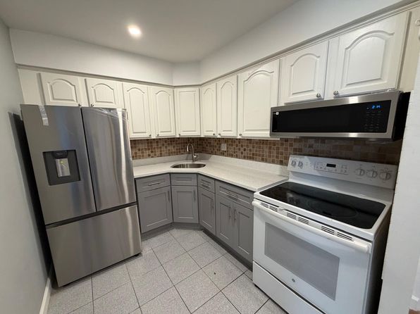 29-22 30th Ave #2-R