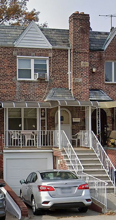 1st image of 2222 E 28th St