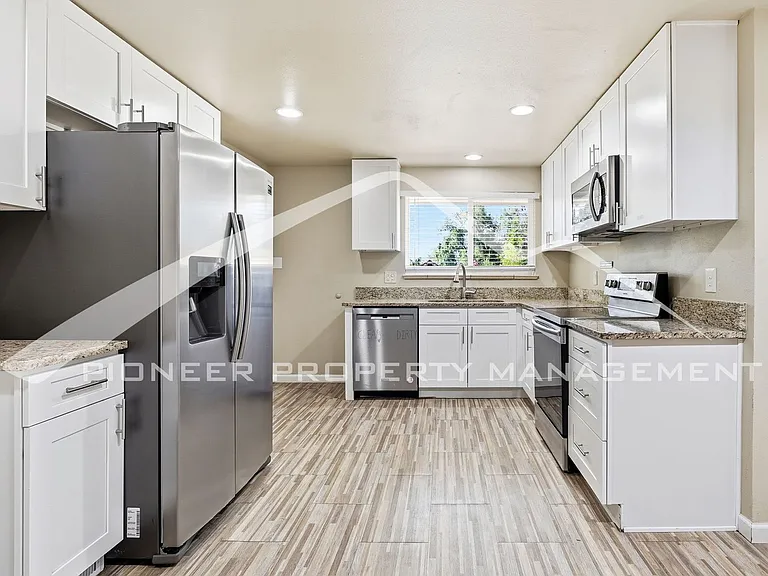 9704 W 17th Ave — Photo 6