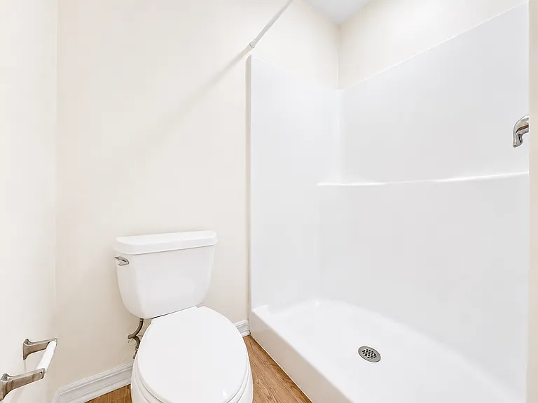 1105 Harold Ave S — Photo 20
