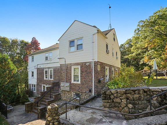 5th image of 8-3 Chilmark St