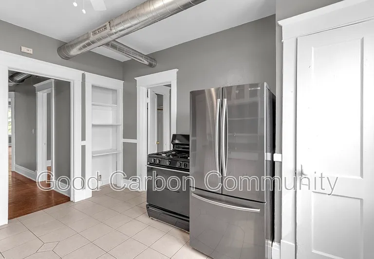81 Saranac Ave #UPPER — Photo 16