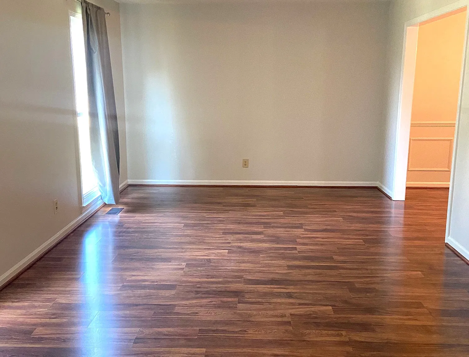 4 bed, 2200 sqft, $2,300 — Photo 3