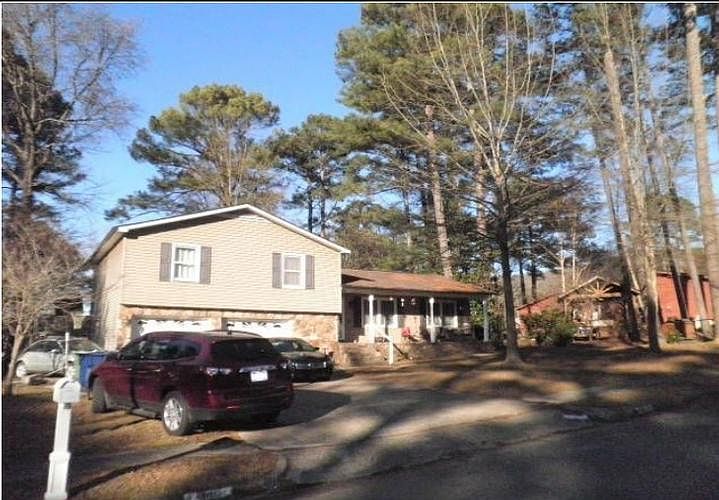 1st image of 1209 Bush Dr SE