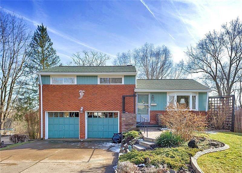 Well maintained home on a quiet street in the Garden City neighborhood of Monroeville.