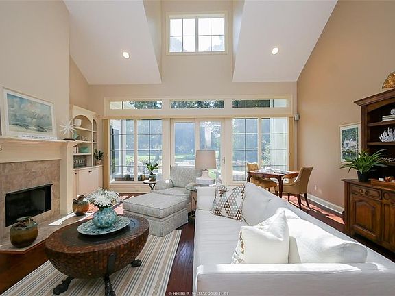 4th image of 214 Berwick Dr