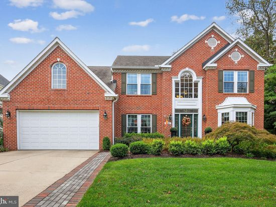 8501 Summershade Dr, Odenton, MD 21113