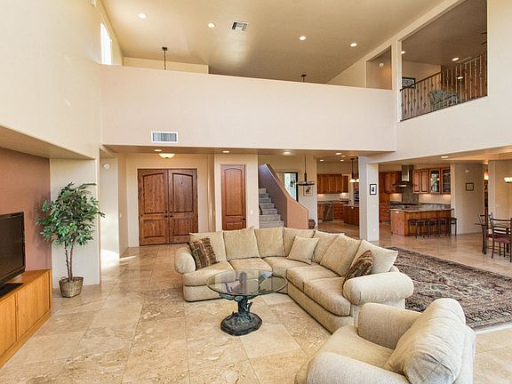 5th image of 1585 N Mariposa Woods Pl