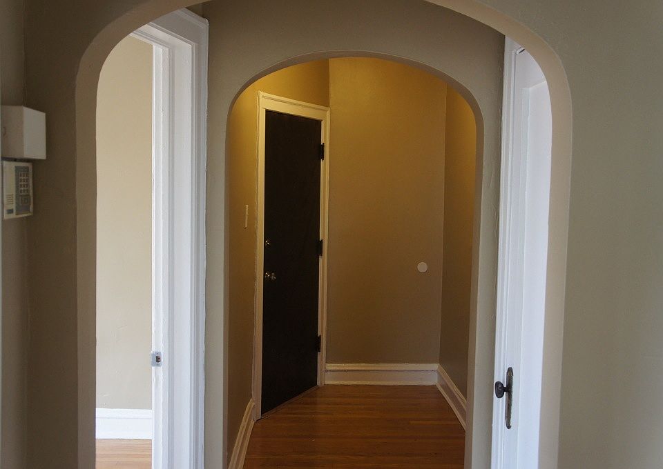 2nd image of 7935 S Woodlawn Ave APT 3W