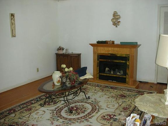 2nd image of 3921 Sunrise Way Dr