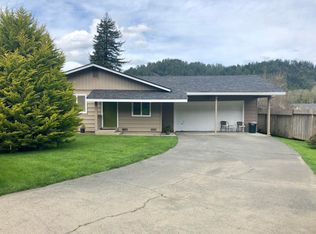 380 Ogle Ave, Rio Dell, CA 95562