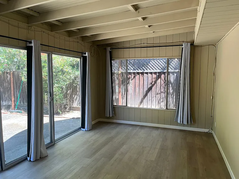 16841 Leroy Ave — Photo 32