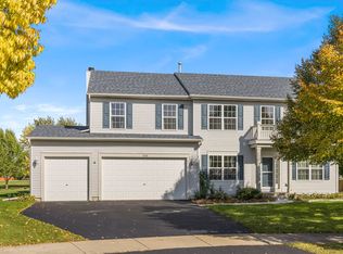 3320 Big Bend Dr, Montgomery, IL 60538