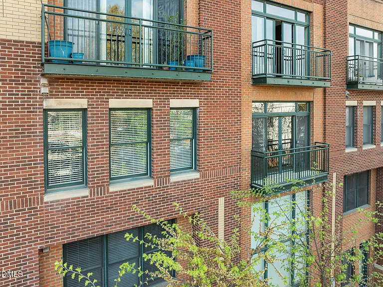 444 Blount St #205 — Photo 43