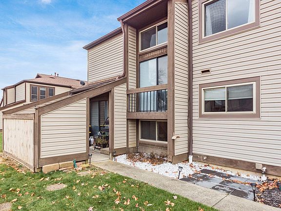 2nd image of 891 Westbury Ln S #10-A