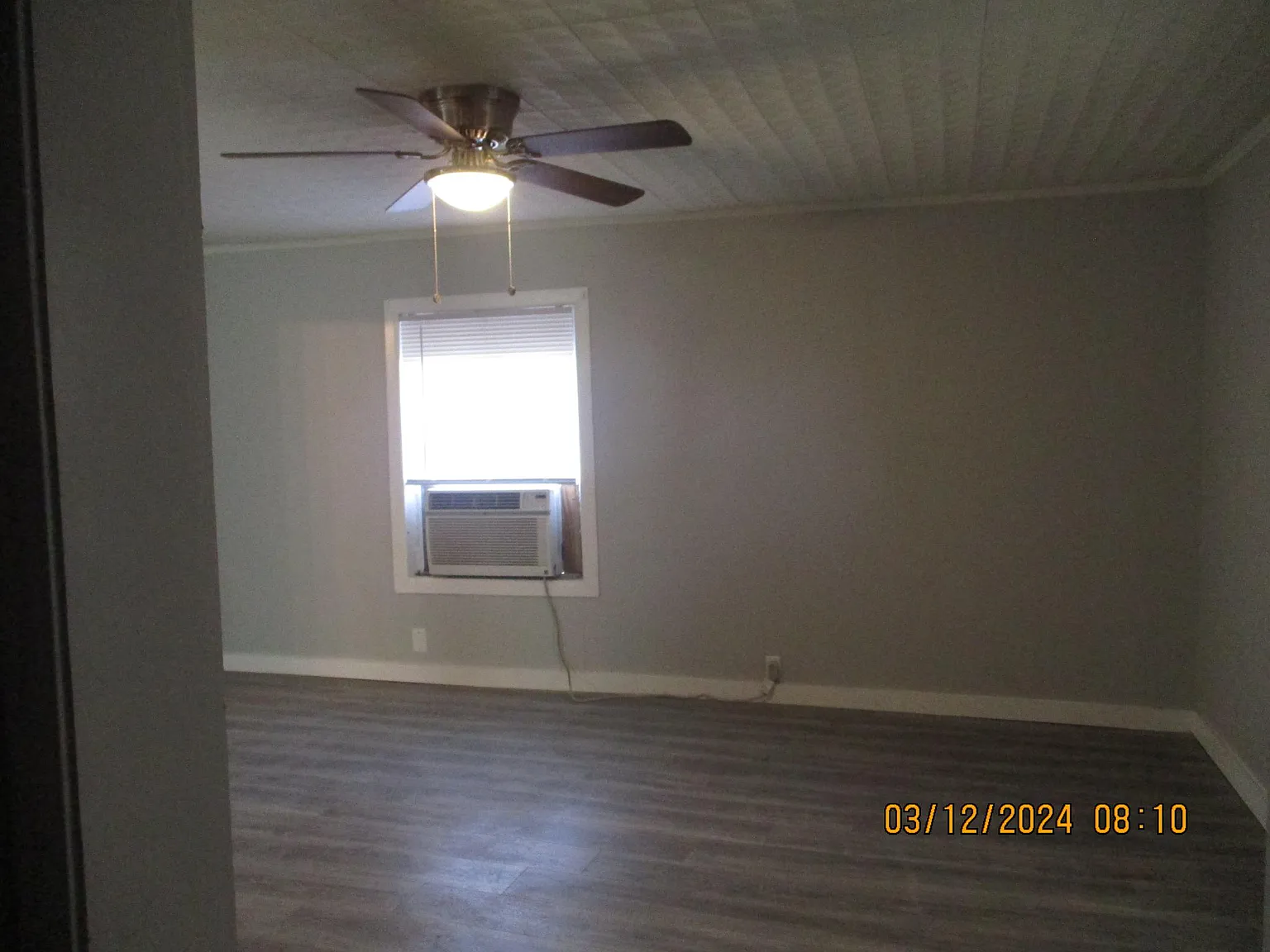2 bed, 918 sqft, $1,250 — Photo 2