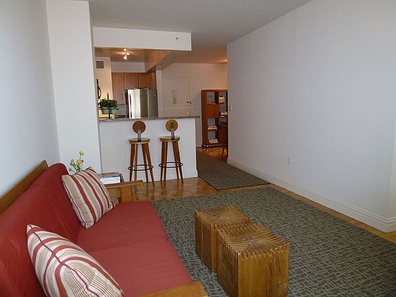 5th image of 1500 Lexington Ave APT 11J