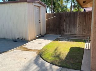 8805 Landover Ln, Bakersfield, CA 93311