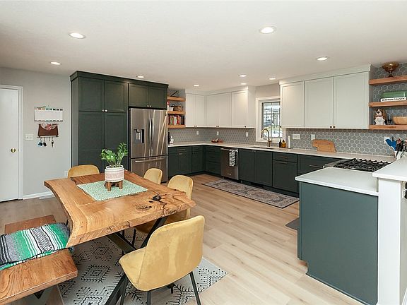 4th image of 101 W Orchard Ave