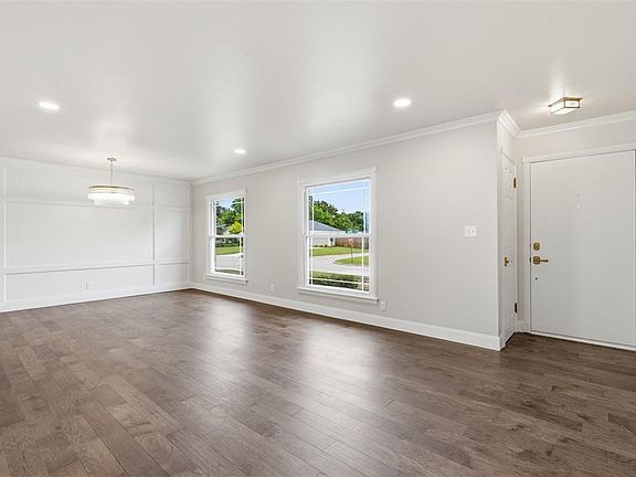 5th image of 2801 Clermont Pl