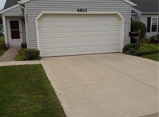 6822 Farmingdale Ln, Mentor, OH 44060