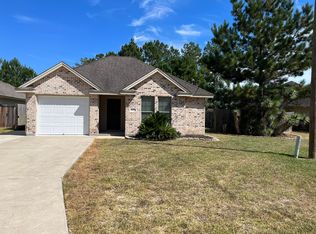 6520 Westwood Village Dr, Lumberton, TX 77657
