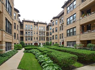 1327 W Lunt Ave APT 3A, Chicago, IL 60626
