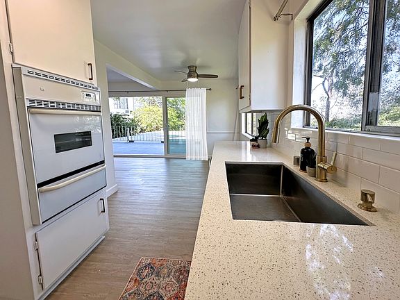 2nd image of 2849 Waverly Dr APT 16
