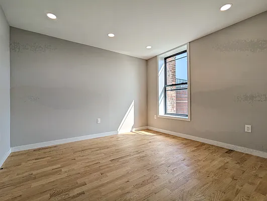 Rented by MySpaceNYC | media 14