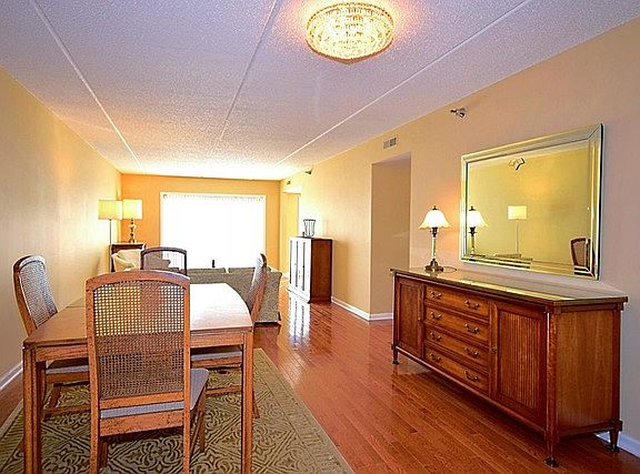 4th image of 7011 W Touhy Ave APT 209