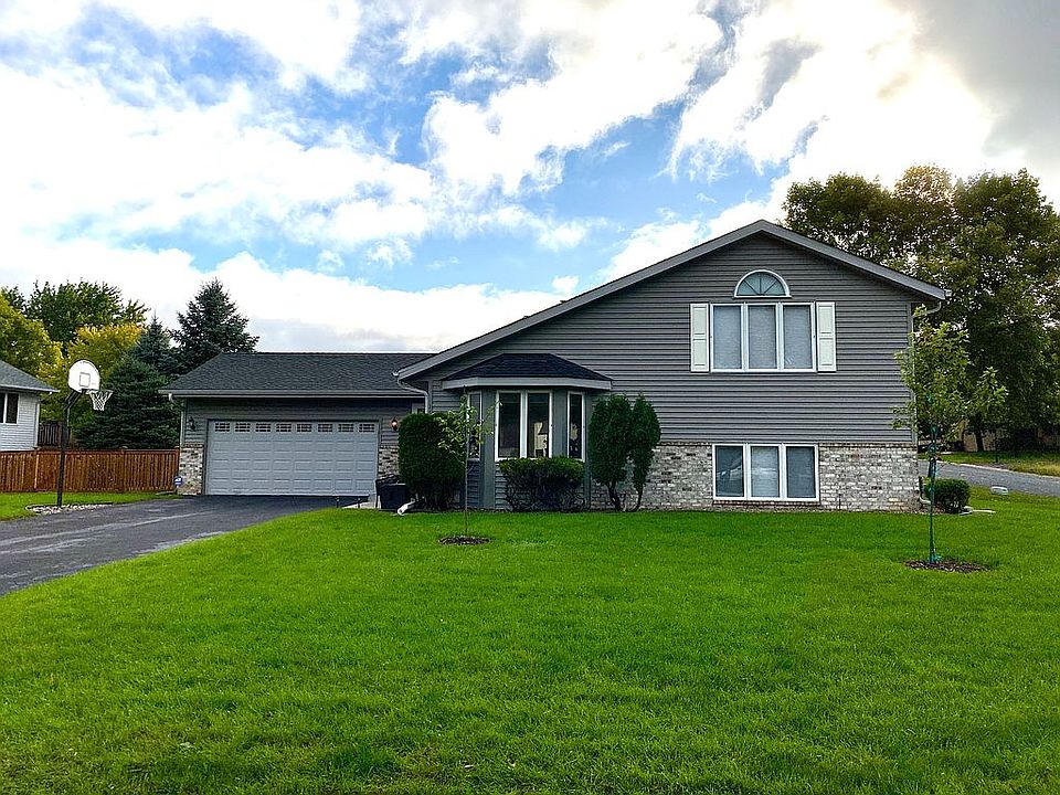 1st image of 1438 Blackhawk Lake Dr