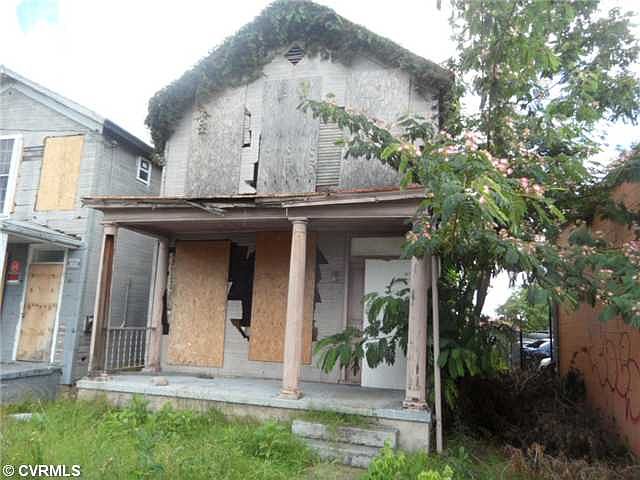 1st image of 10 E 19th St
