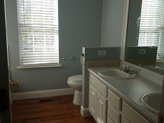 3rd image of 7020 Cedar Ave