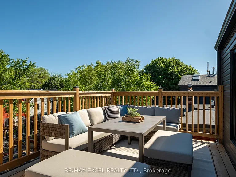 254 Bain Ave — Photo 27