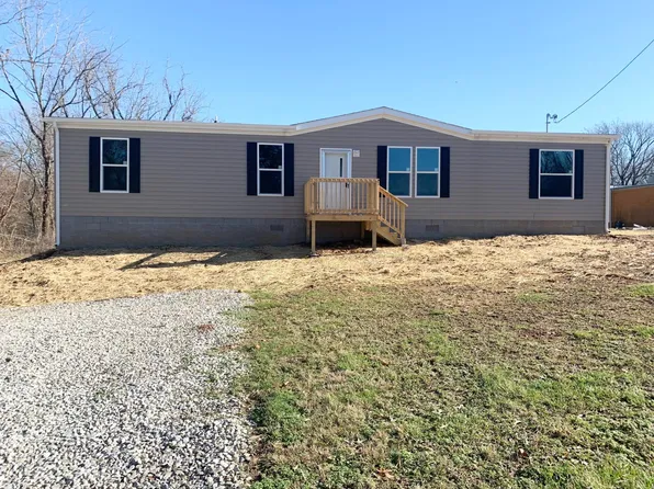 606 Lincoln St, Charlotte, TN 37036