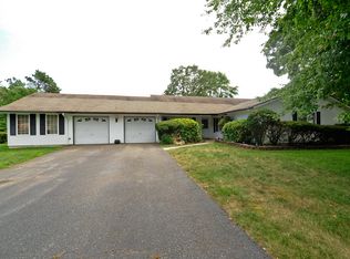 1073 Acorn Dr, Toms River, NJ 08753