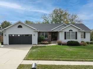 2745 Heather View Cir, Marion, IA 52302