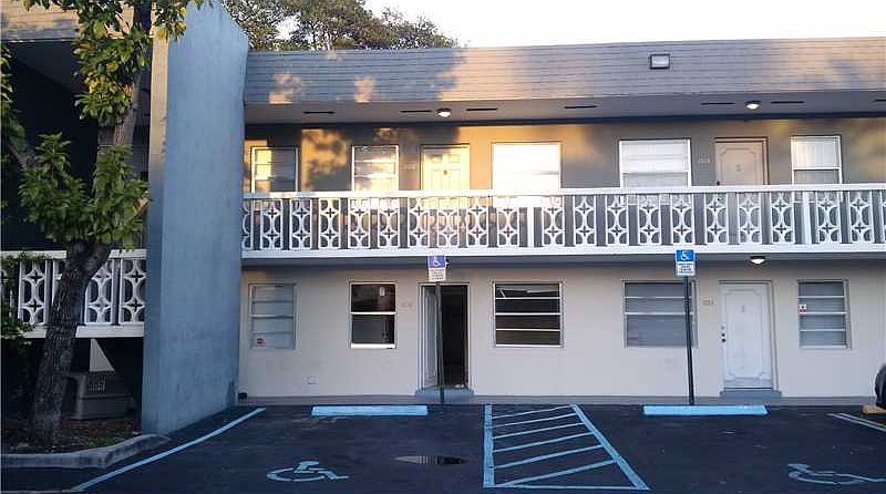 1st image of 1860 Venice Park Dr APT 102
