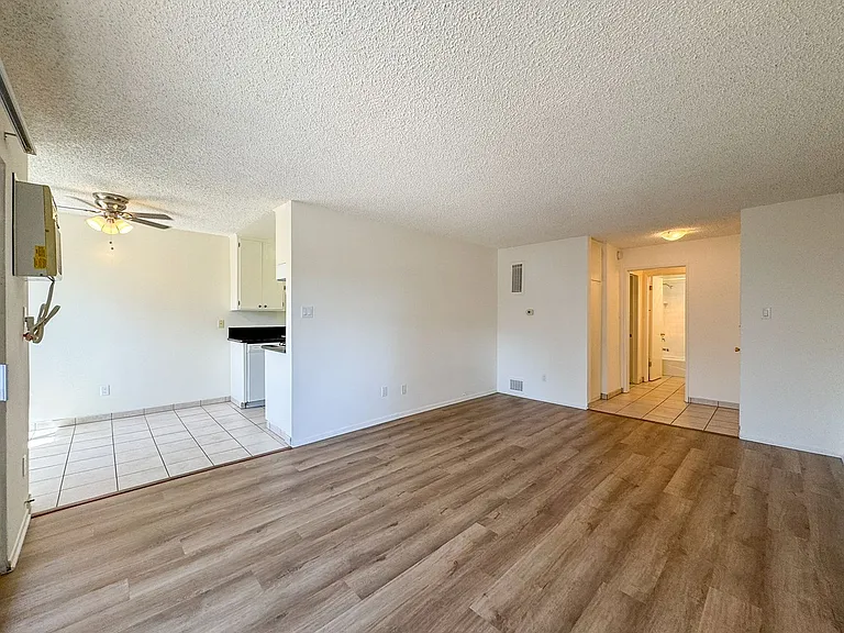1755 Purdue Ave. — Photo 68