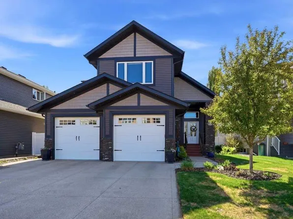 22 E Vienna Close, Red Deer, AB T4R 0P1