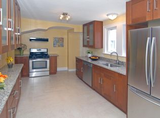 76-78 Cloverdale Rd, Newton, MA 02461