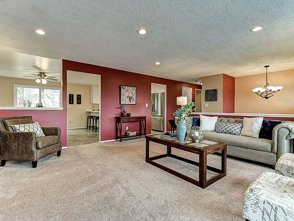 5th image of 10802 158th Ct SE