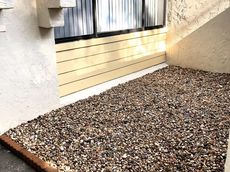2508 SW 35th Pl #B8 — Photo 27