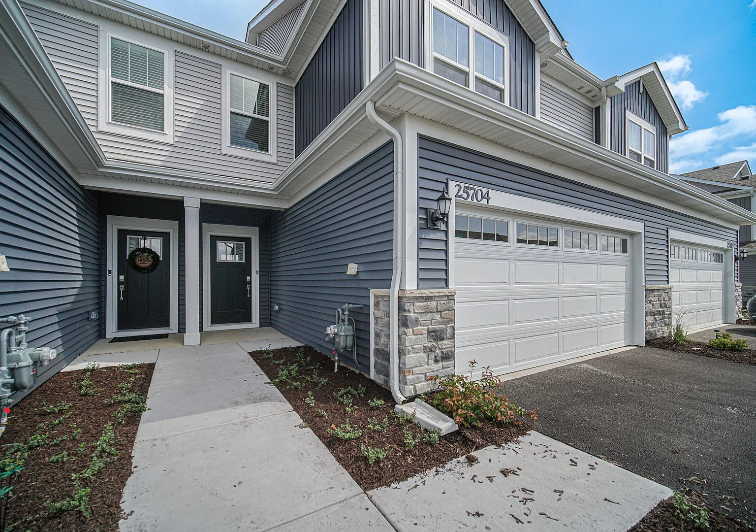 3 bed, 2.5 bath, 1840 sqft, $2,900 — Photo 4