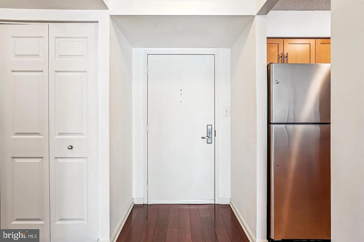 10101 Grosvenor Park Condo — Photo 3