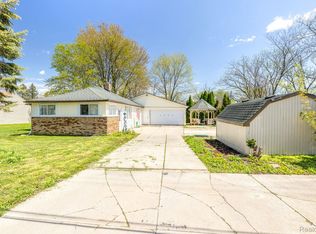 2532 Michigan Rd, Port Huron, MI 48060