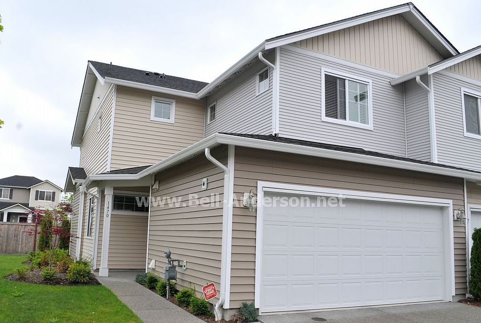 1st image of 1470 51st Pl NE