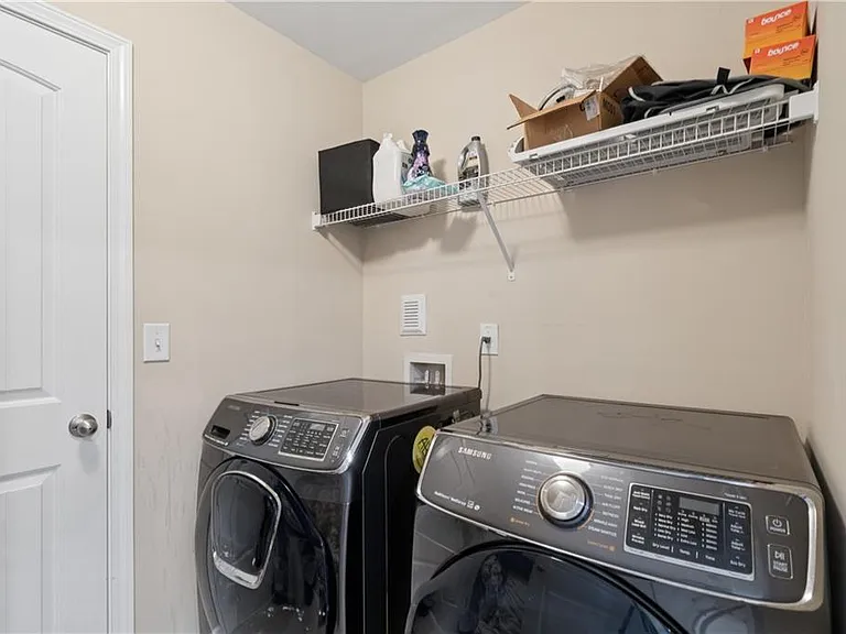 4470 Skylark Ln — Photo 34